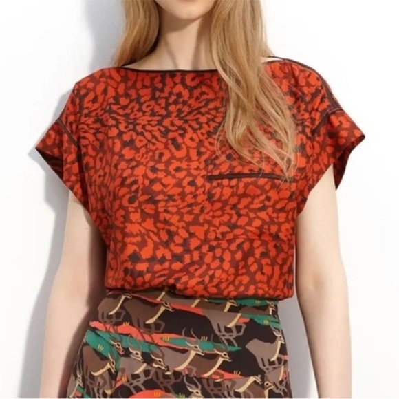 Marc by Marc Jacobs Silk Animal Print Top - Picture 1 of 11